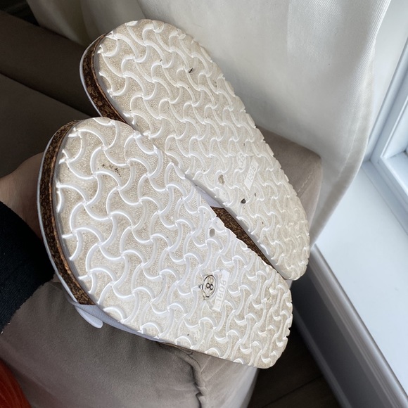 Ardene White Slides - Picture 3 of 4